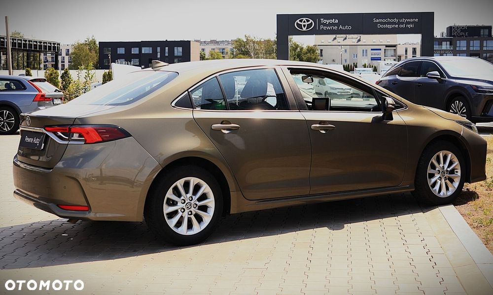 Toyota Corolla - 21
