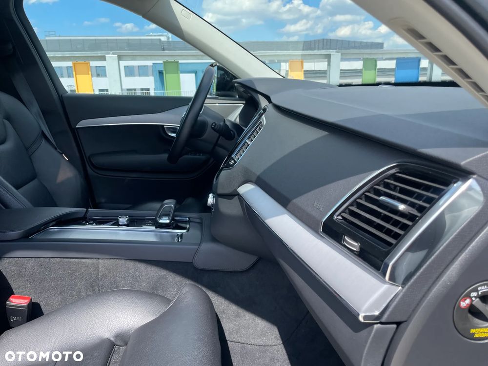 Volvo XC 90 - 28