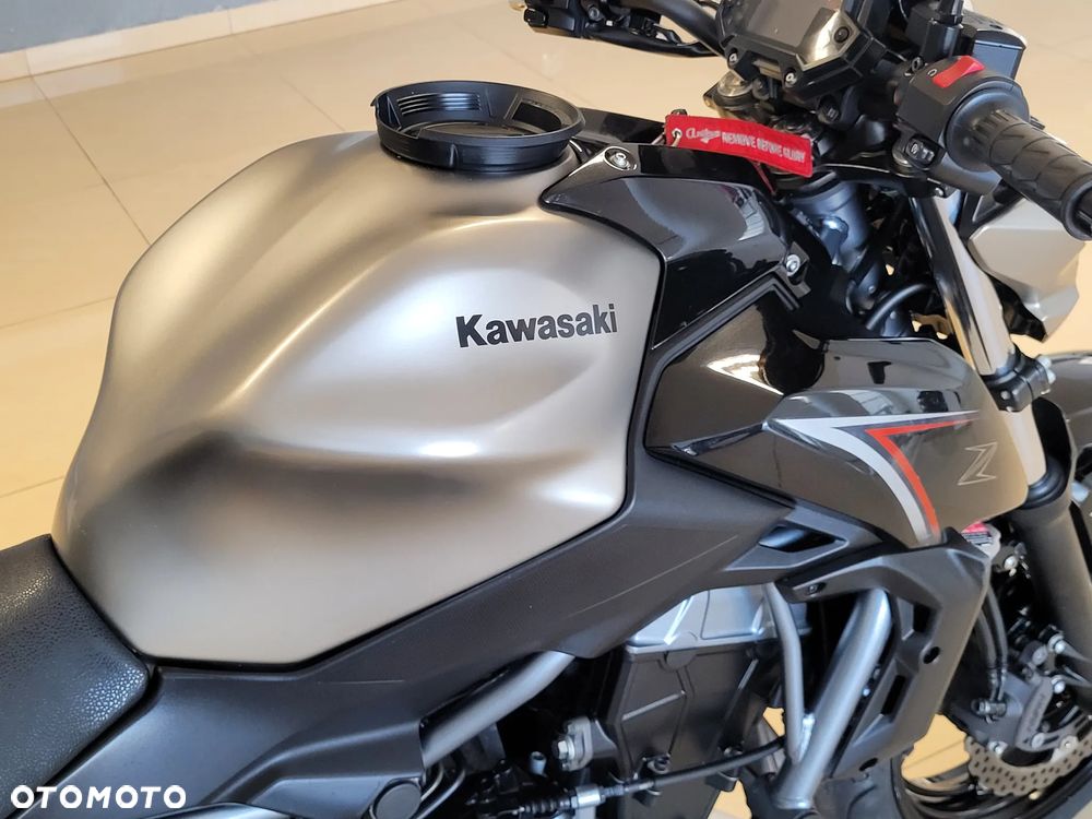 Kawasaki Z 650 - 15