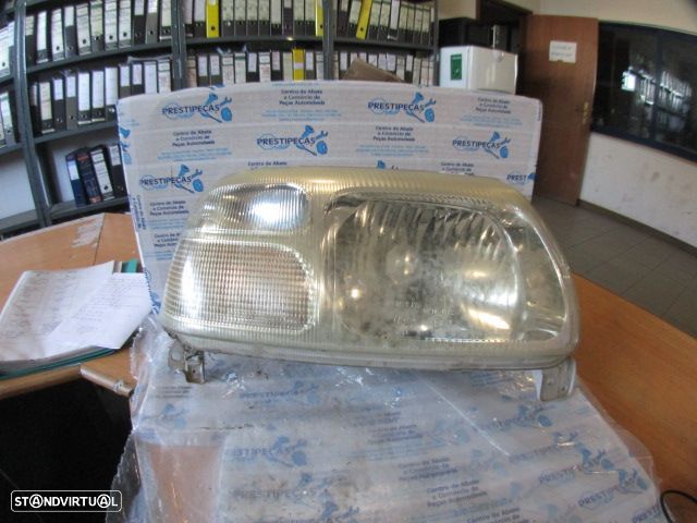Farol Far1596 SUZUKI GRAND VITARA 1 BREAK 1999 2.0TDI 90CV 5P PRETO DRT H4 KOITO - 1