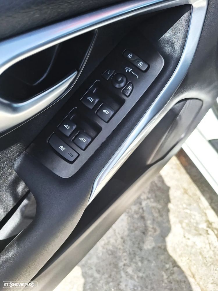 Volvo V40 1.6 D2 Momentum Eco - 15
