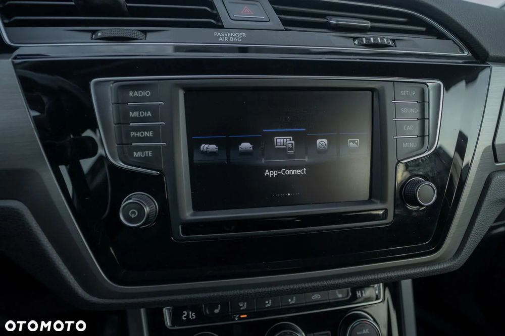 Volkswagen Touran 1.6 TDI SCR (BlueMotion Technology) Comfortline - 21