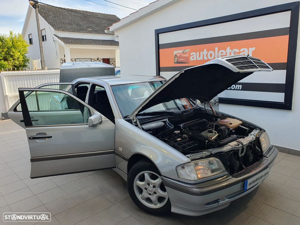 Mercedes-Benz C 250 TD Elegance - 12