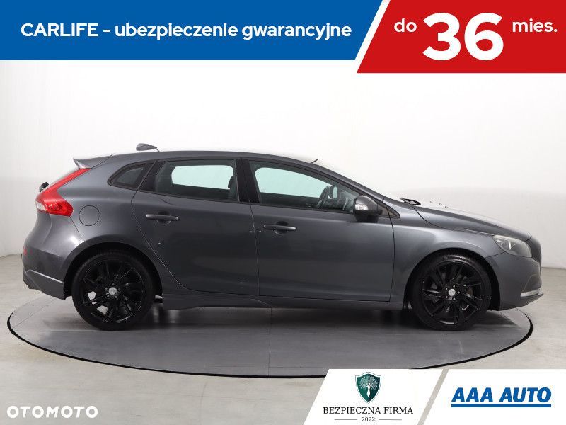 Volvo V40 - 8