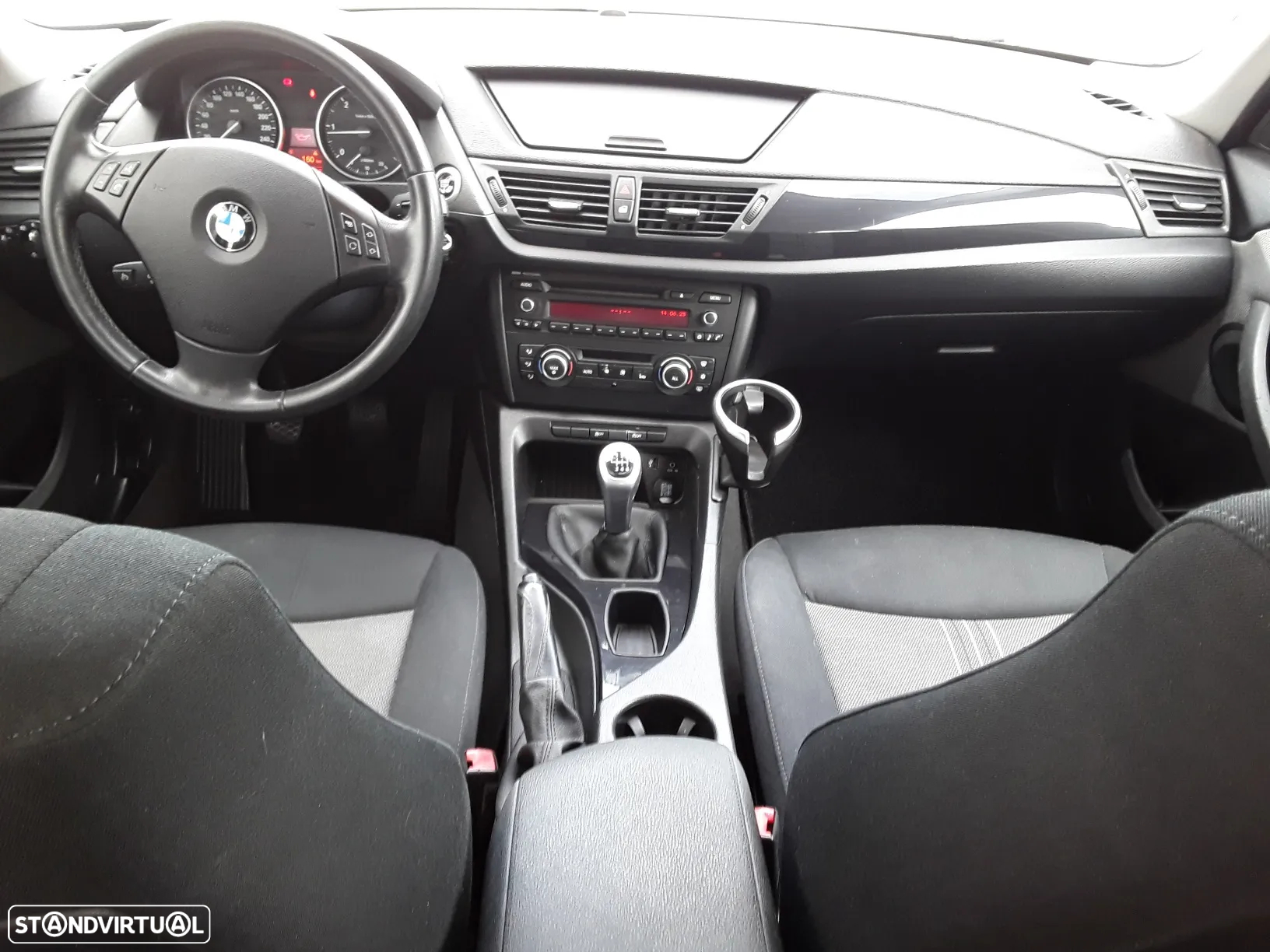 BMW X1 18 d sDrive - 9