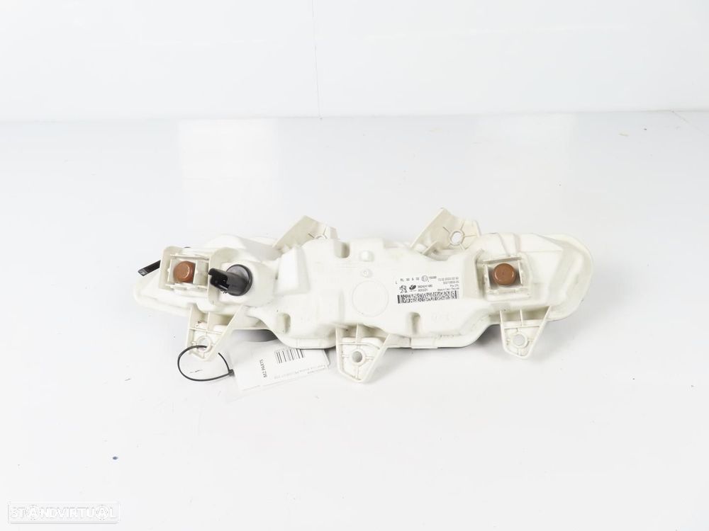 Farol / Luz Diurna Parachoques Esquerdo Usado / Original PEUGEOT 208 II (UB_, UP... - 4