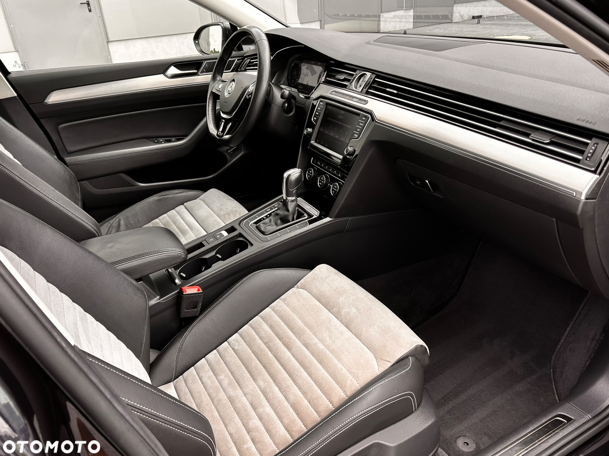 Volkswagen Passat 2.0 TDI BMT Highline DSG - 27