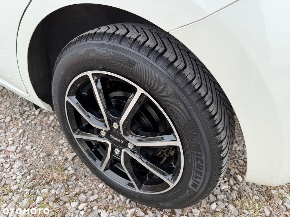 Nissan Micra 1.2 Bild der Frau - 15