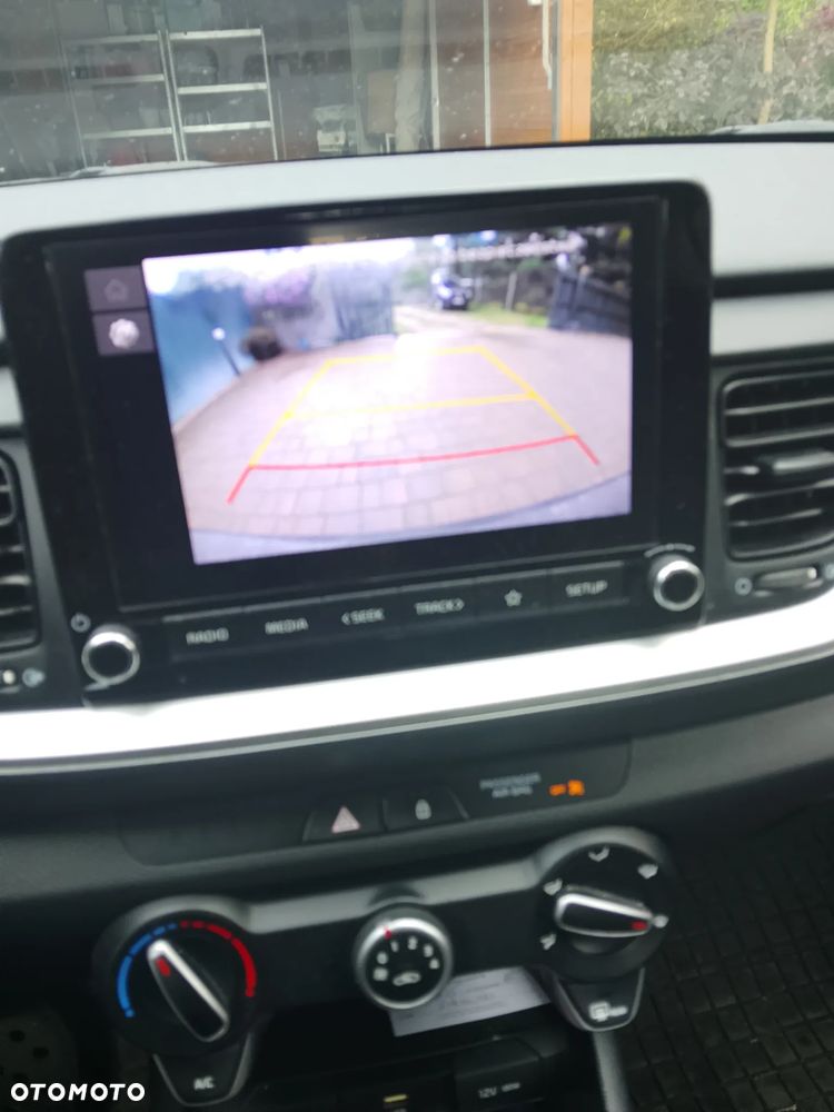 Kia Stonic 1.2 L - 9