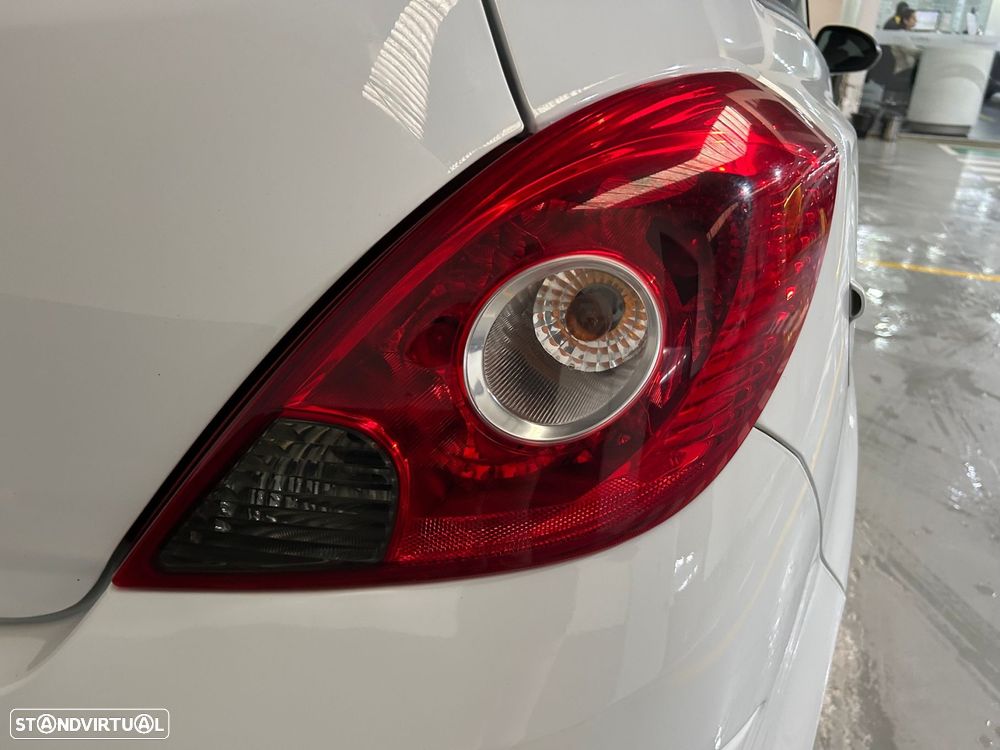 Opel Corsa 1.2 Go! - 10