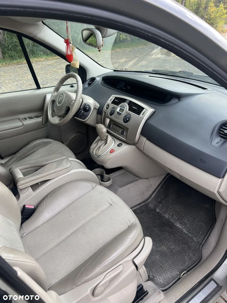 Renault Scenic - 13