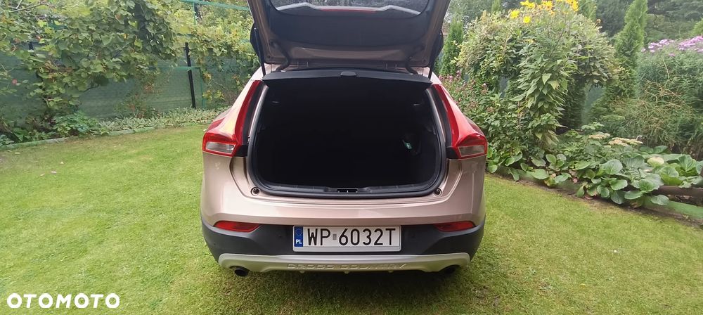 Volvo V40 Cross Country T5 Summum - 15