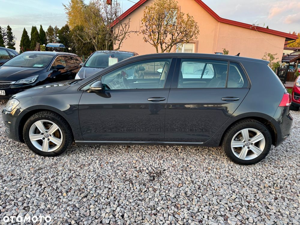 Volkswagen Golf - 10