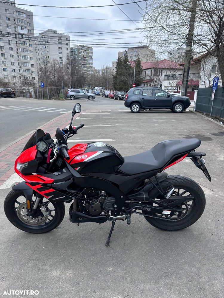 Aprilia Tuono - 7