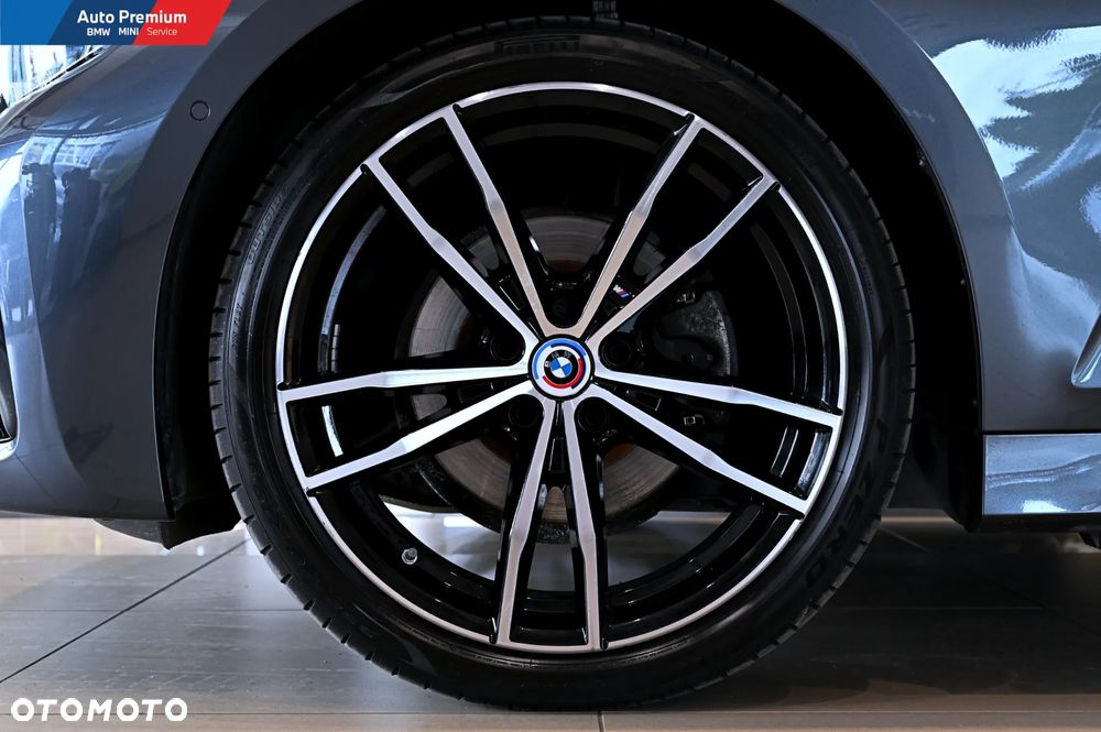 BMW Seria 3 320d xDrive M Sport sport - 23