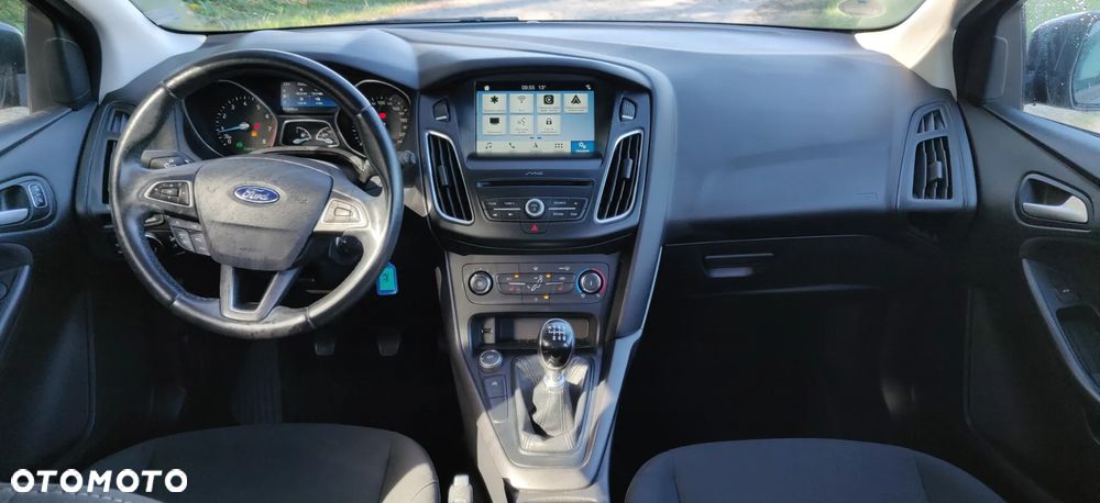 Ford Focus 1.0 EcoBoost Titanium - 12