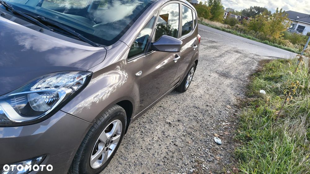 Hyundai Ix20 2014 photo 5