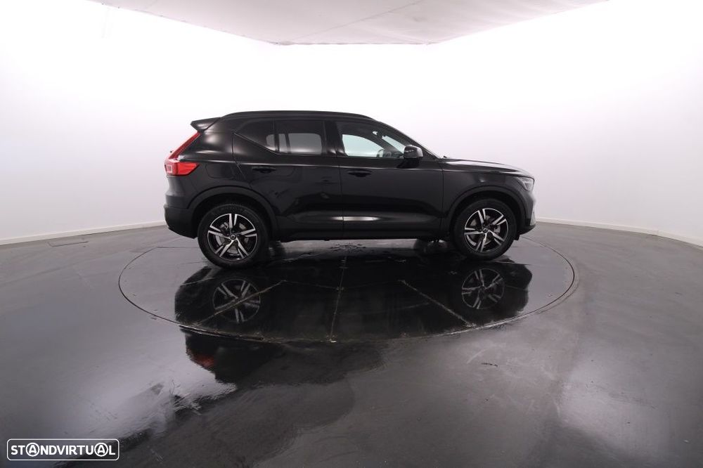 Volvo XC 40 2.0 B3 Plus Dark - 10