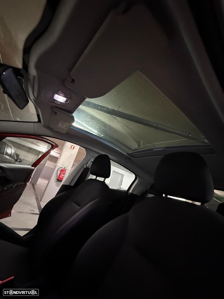 Peugeot 208 1.2 PureTech Allure - 10