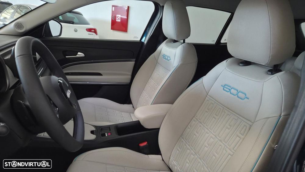 Fiat 600 1.2 Hybrid La Prima - 10