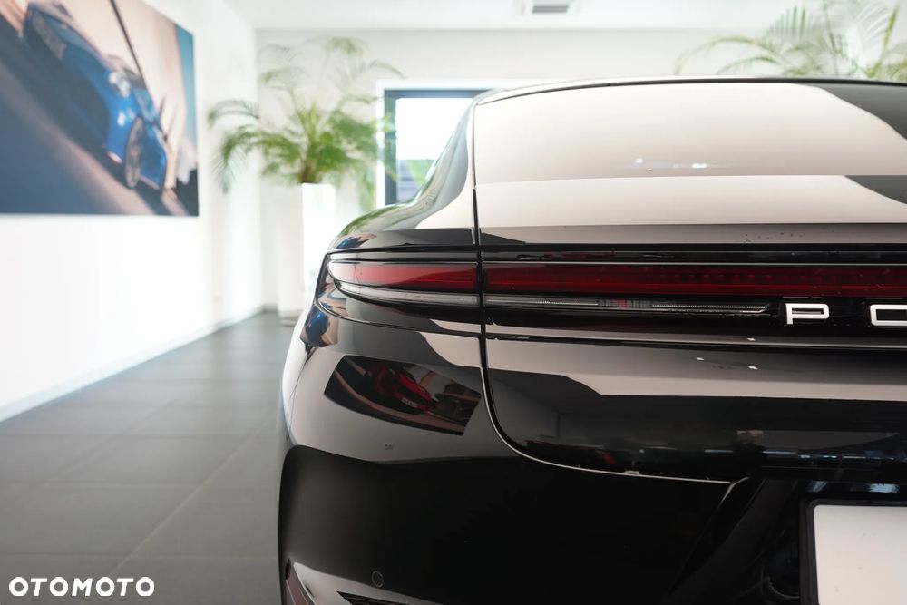 Porsche Panamera - 34