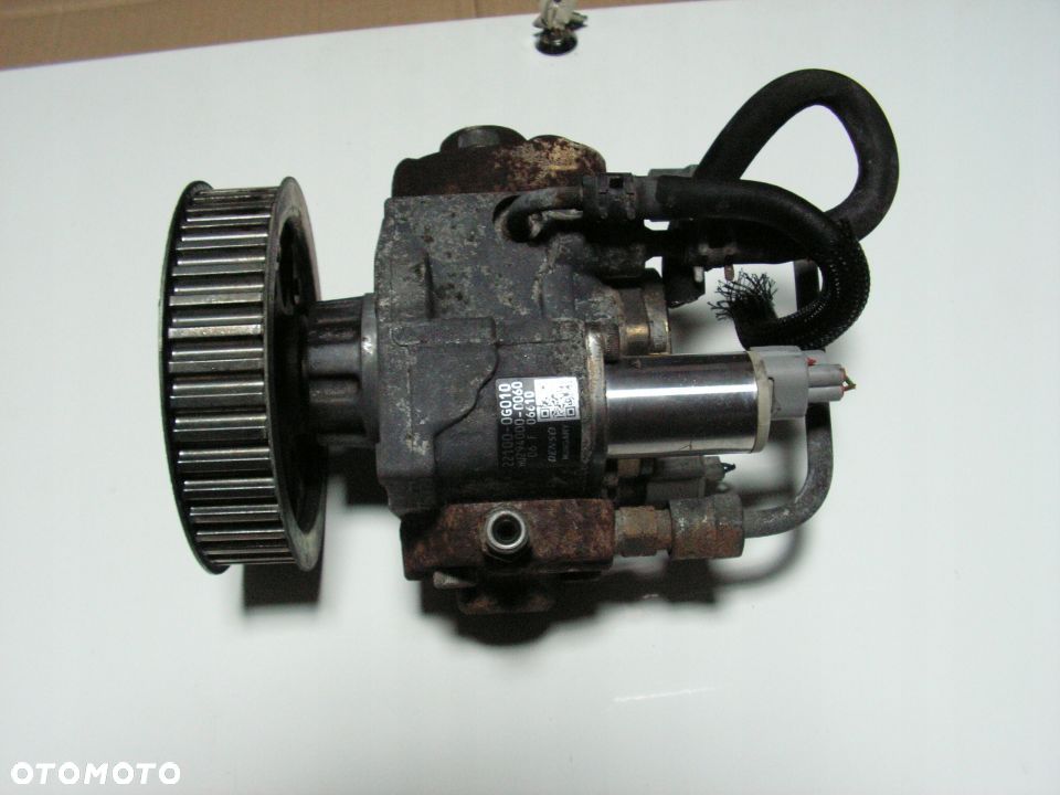 AVENSIS T25 2,0 D4D 116 POMPA WTRYSKOWA 76 TYŚ KM - 1