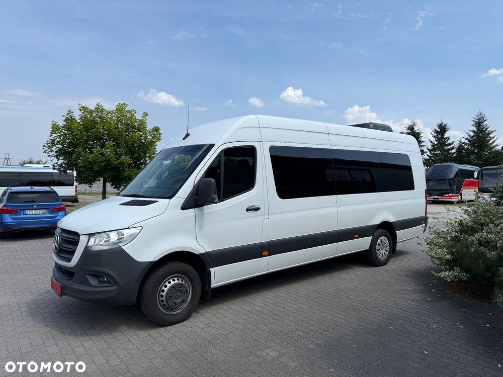 Mercedes-Benz SPRINTER 516 - 4