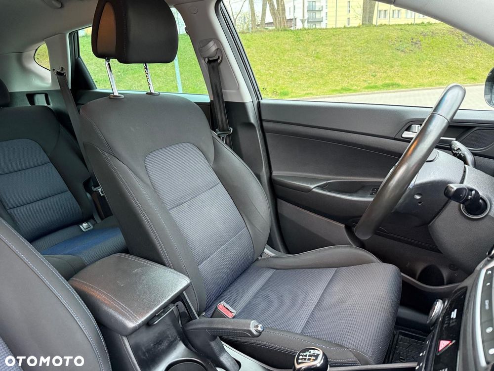 Hyundai Tucson 2.0 CRDI BlueDrive TourdePologne 2WD - 12