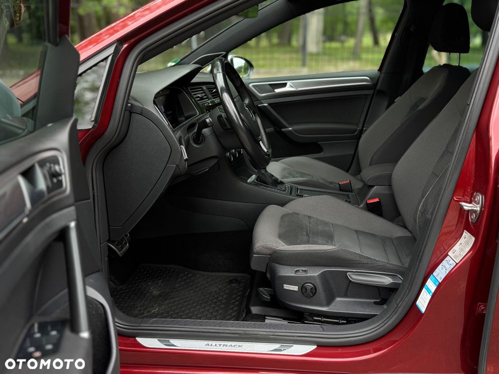 Volkswagen Golf Alltrack - 12