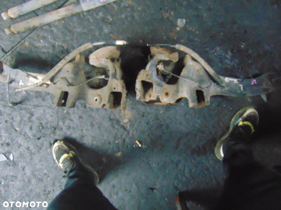 Piasta ford focus mk2 lift 1,8 TDCI prawy tył tylko - 3
