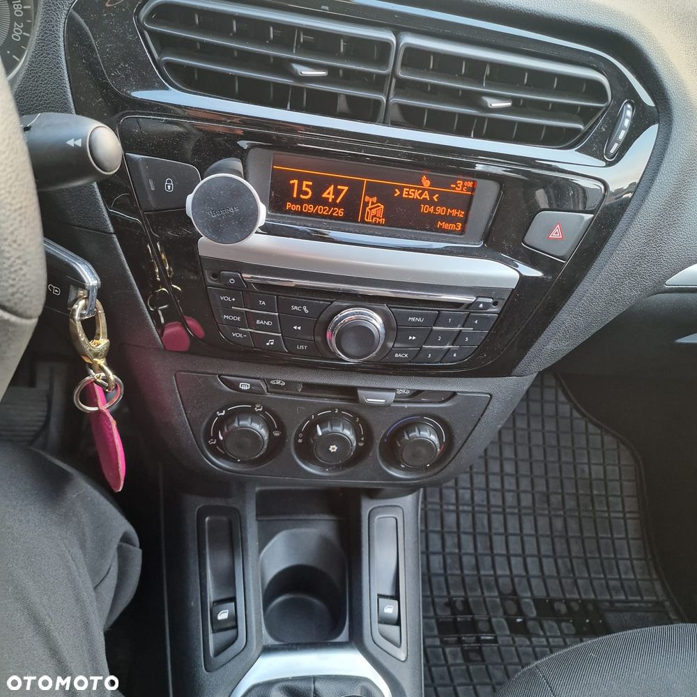 Peugeot 301 1.2 Pure Tech Access - 7