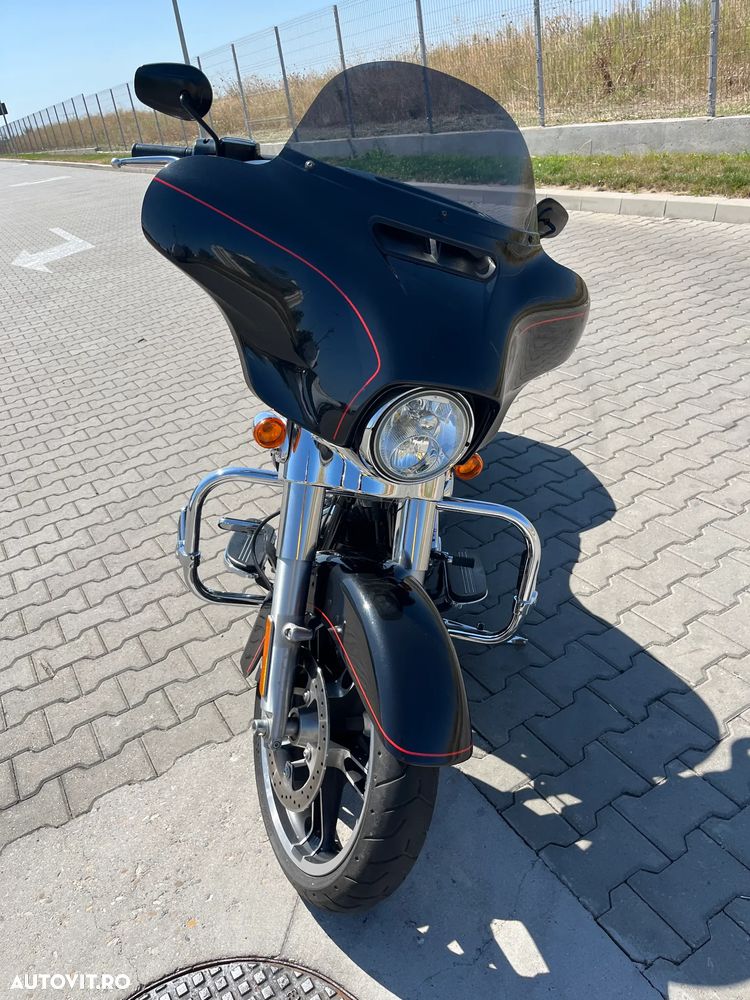 Harley-Davidson Street Glide - 1