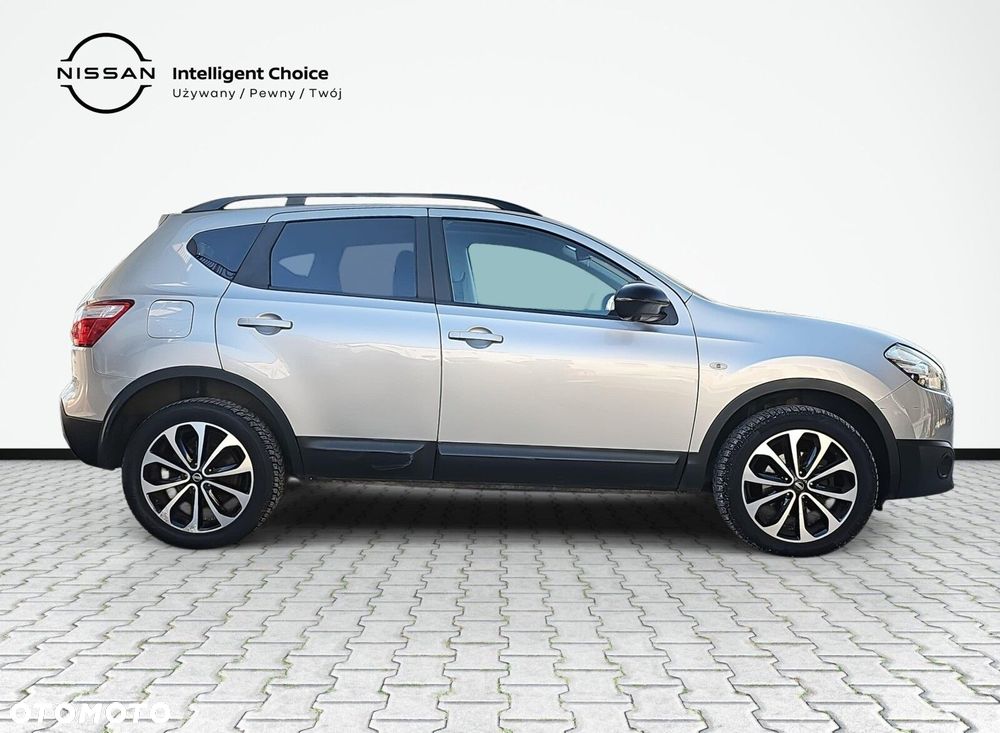 Nissan Qashqai - 4