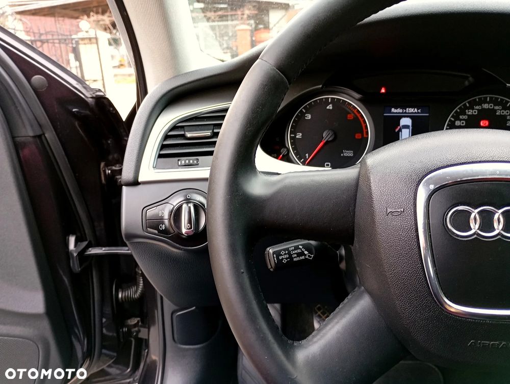 Audi A4 Avant 2.0 TDI 116g DPF Attraction - 28