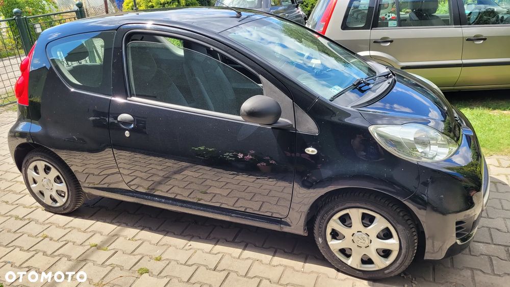 Peugeot 107 1.0 Happy - 2