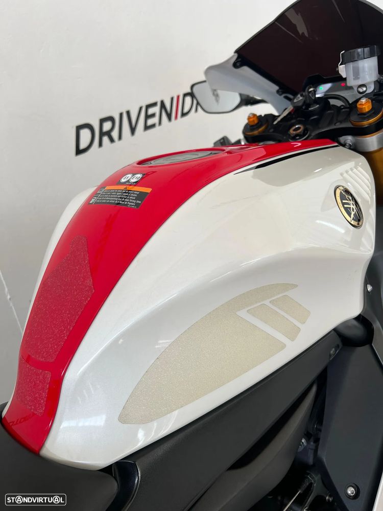 Yamaha R 7 - Edição 60º Aniversário - 17