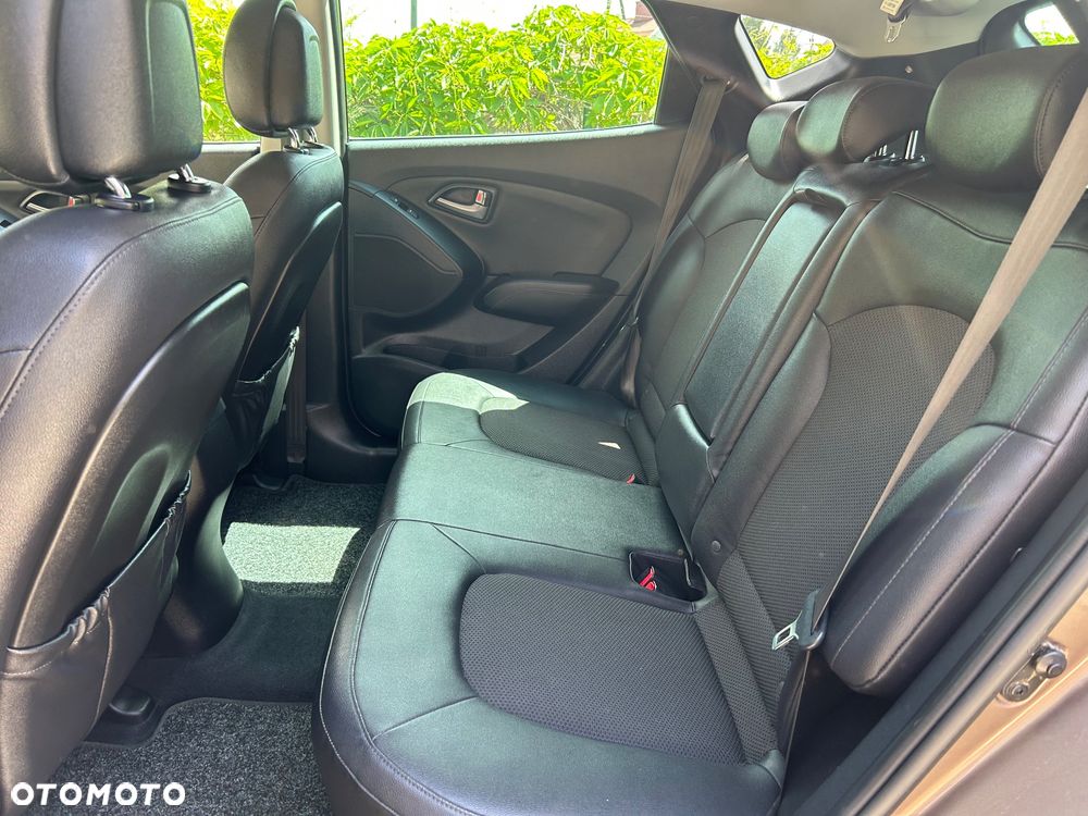 Hyundai ix35 1.6 2WD Fifa World Cup Edition - 18
