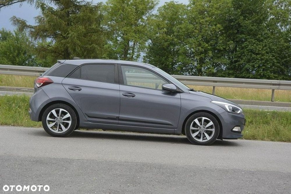 Hyundai i20 - 11