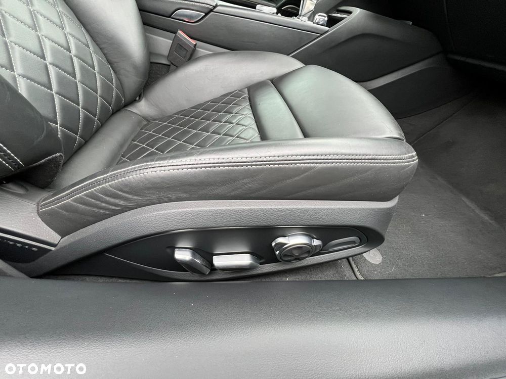 Audi R8 Coupé 5.2 FSI Quattro Plus - 27