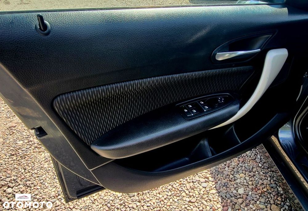 BMW Seria 1 - 29