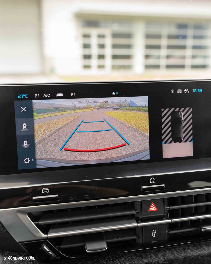 Citroën C4 X PureTech 130 Stop&Start EAT8 SHINE - 28