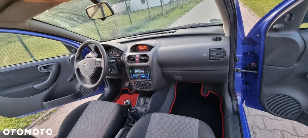 Opel Corsa - 18