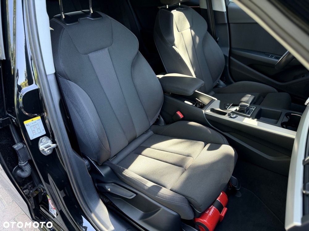 Audi A4 Limousine 35 TFSI mHEV S Line S tronic - 26