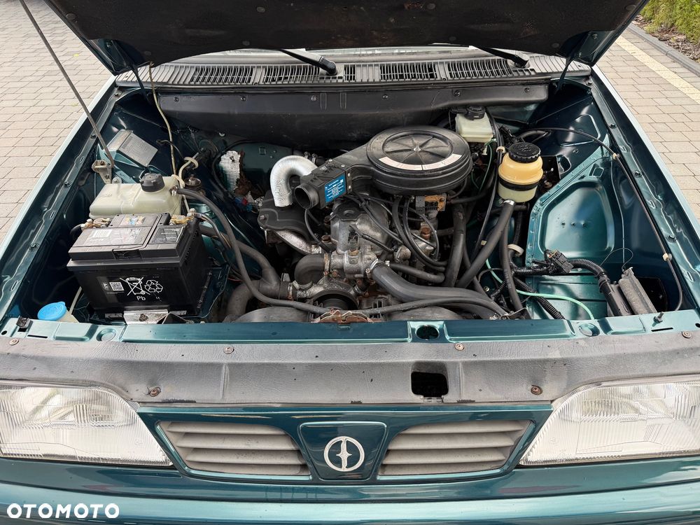 Polonez Caro - 12