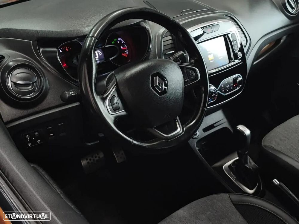 Renault Captur 1.5 dCi Exclusive EDC - 24