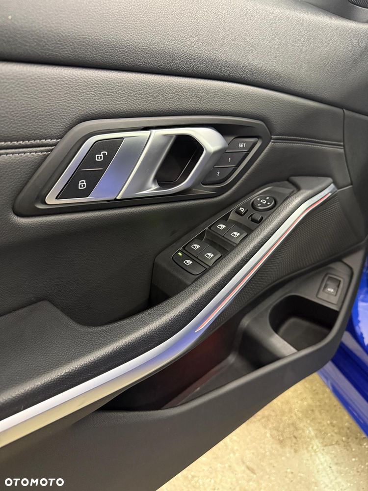 BMW Seria 3 320d Edition Luxury Line Purity - 10