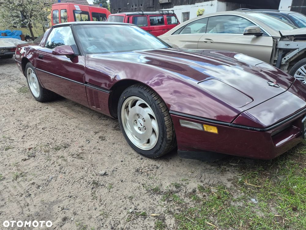 Chevrolet Corvette - 12