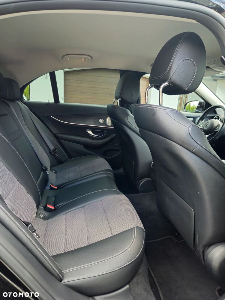 Mercedes-Benz Klasa E 220 d 4-Matic Business Edition 9G-TRONIC - 10