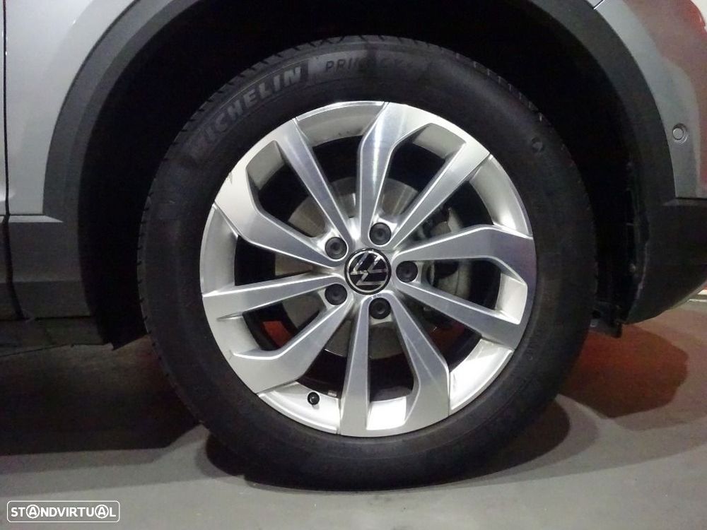 VW T-Roc 1.5 TSI Life DSG - 36