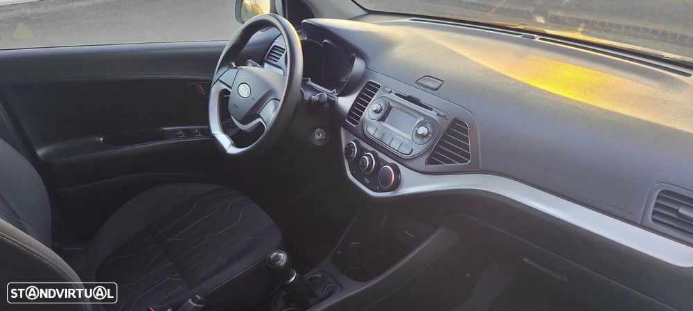 Kia Picanto 1.0 CVVT EX - 17